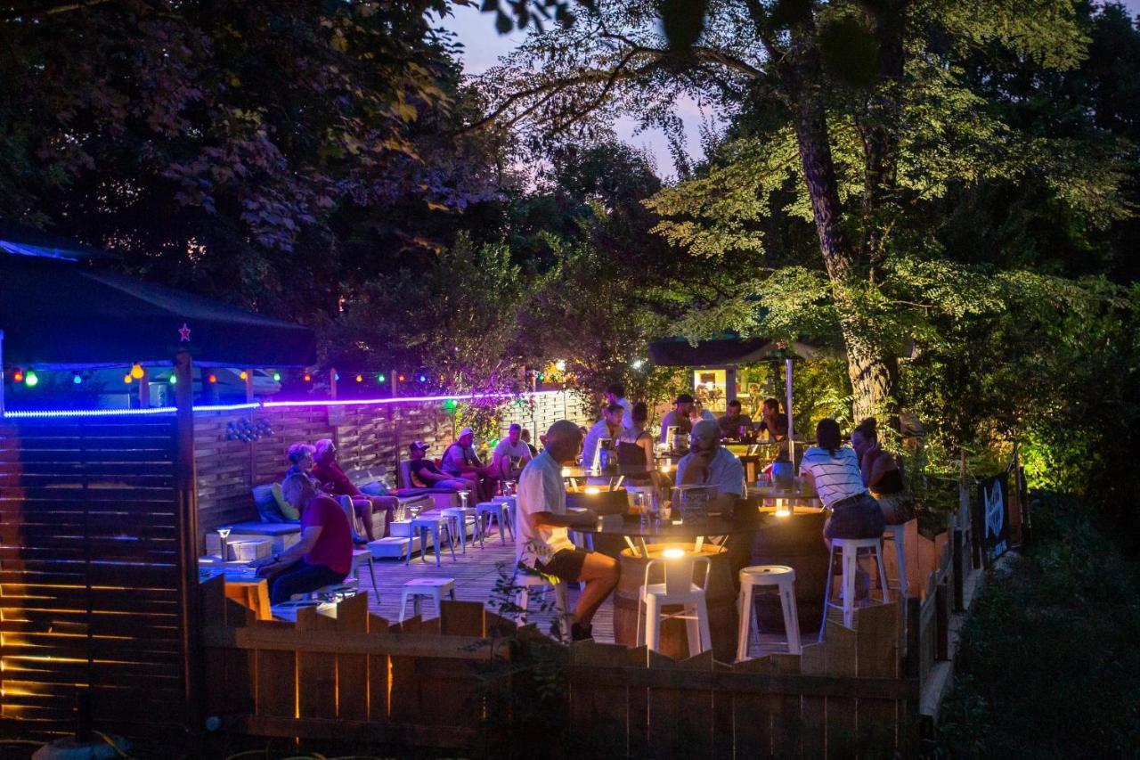 Camping De La Bageasse Brioude Ngoại thất bức ảnh