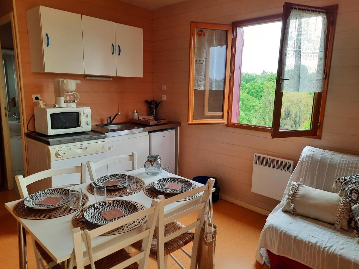 Camping De La Bageasse Brioude Ngoại thất bức ảnh
