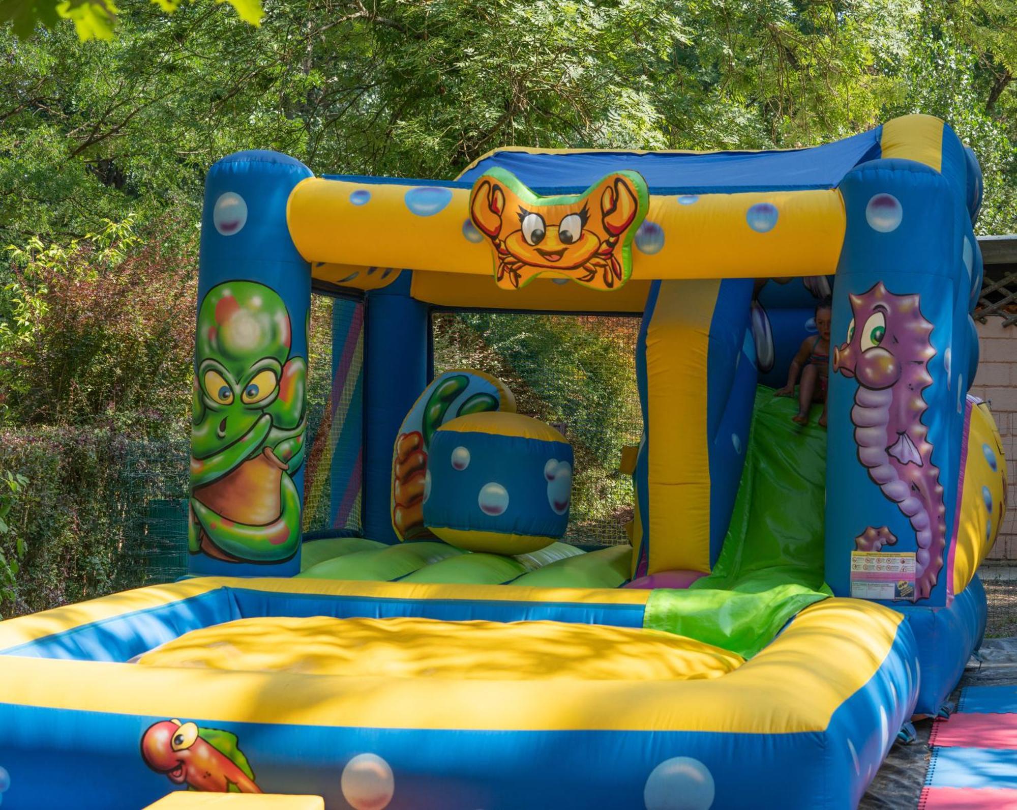 Camping De La Bageasse Brioude Ngoại thất bức ảnh